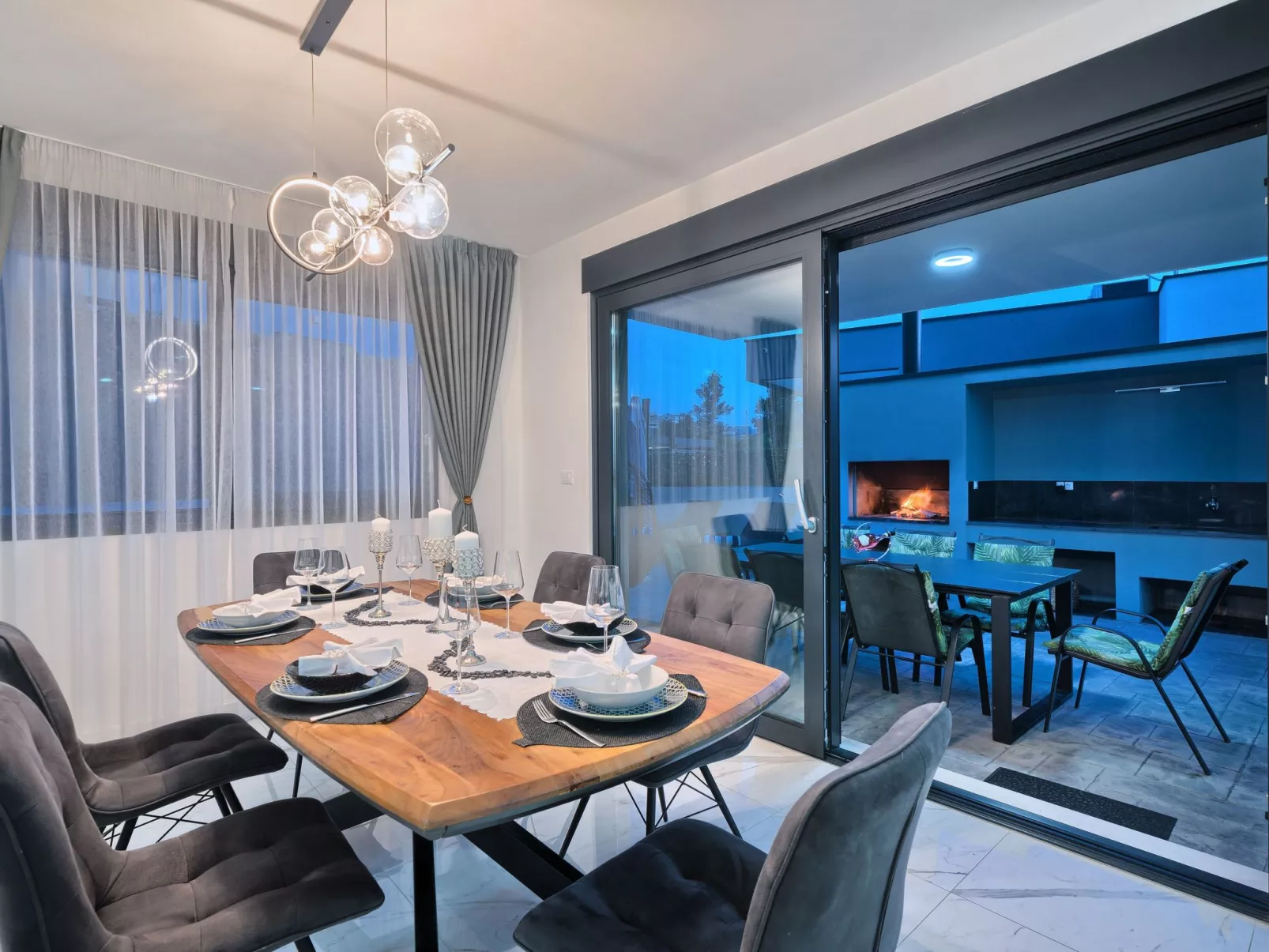 Villa Celestial-Dedans