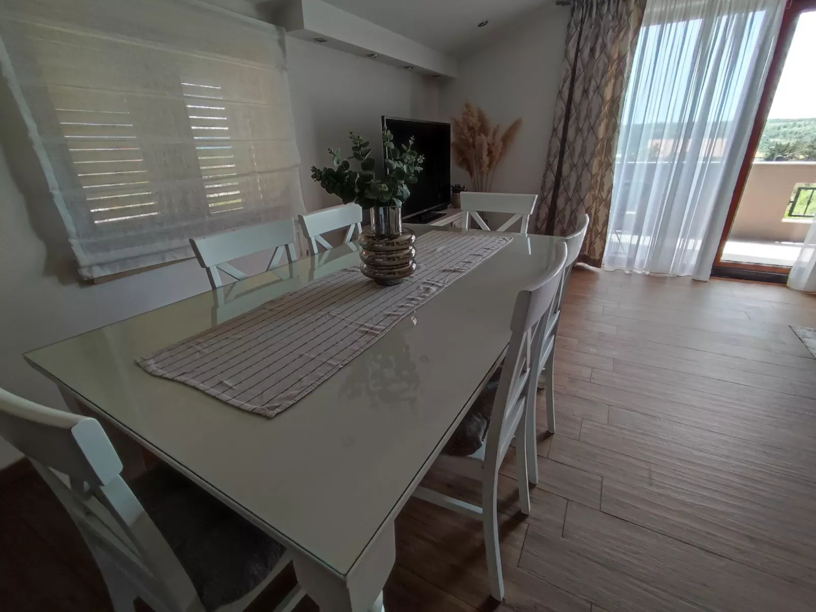 Angenehmes Haus in Posedarje mit großem Garten-Drinnen