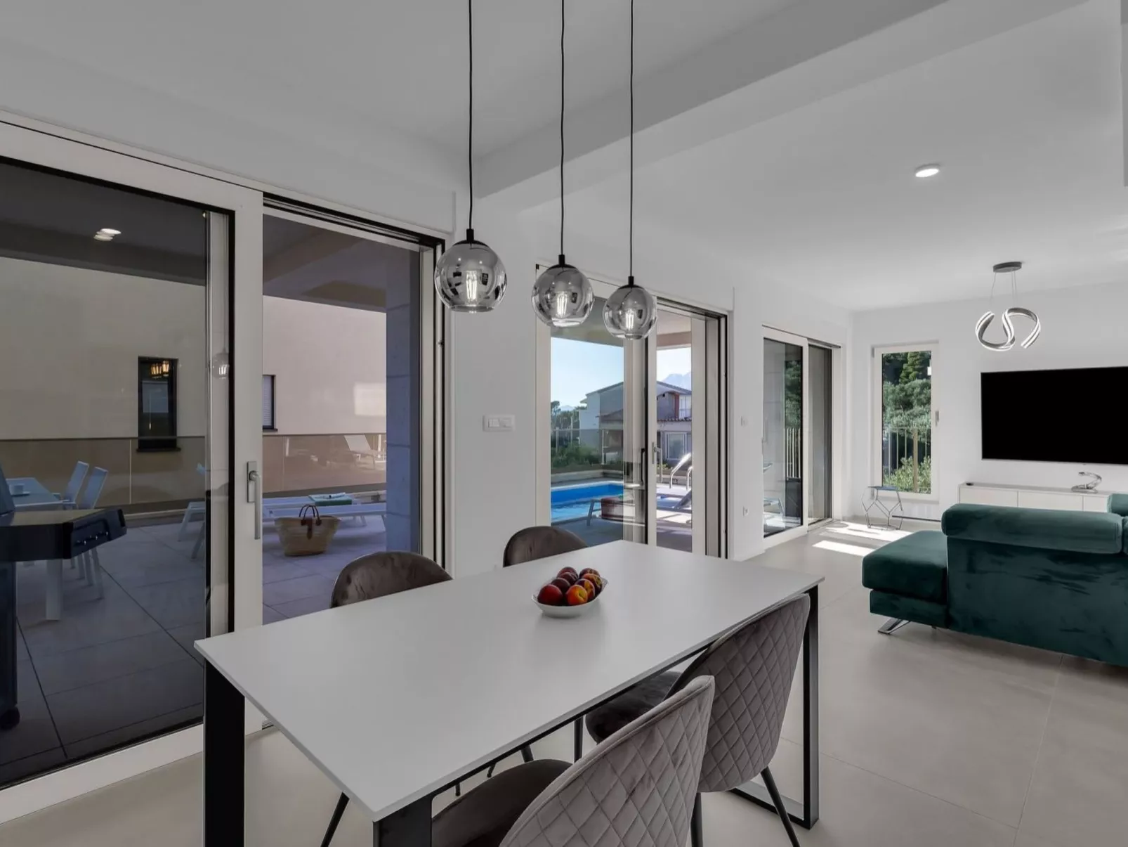 Apartman DeLux with private pool-Drinnen