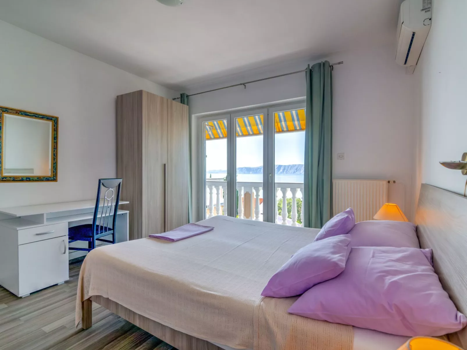 Wohnung für 6 Personen mit Panoramablick aufs Meer-Dedans