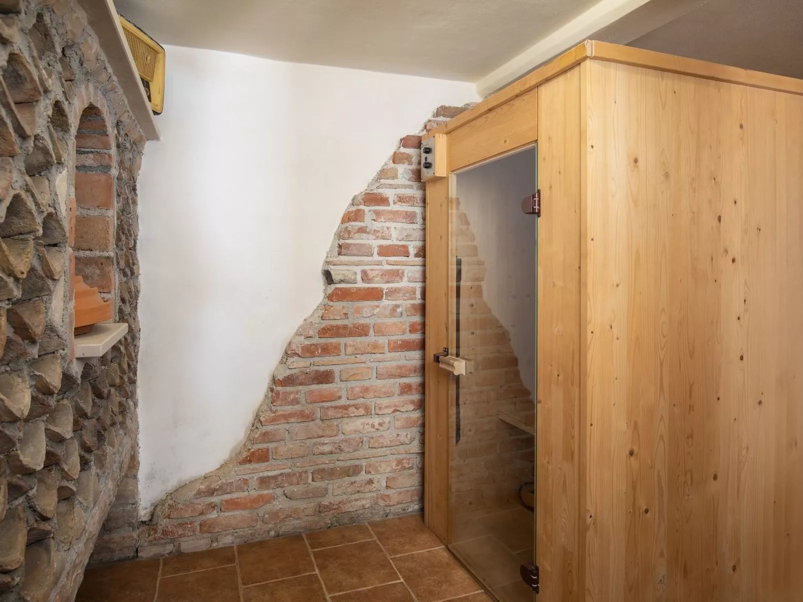 Haus in Bertoši mit privatem Pool-Inside