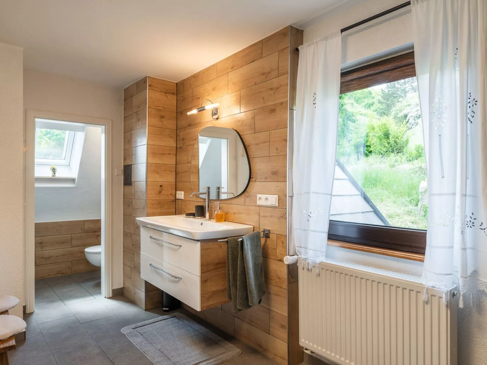 Schwarzwald Königin-Dedans