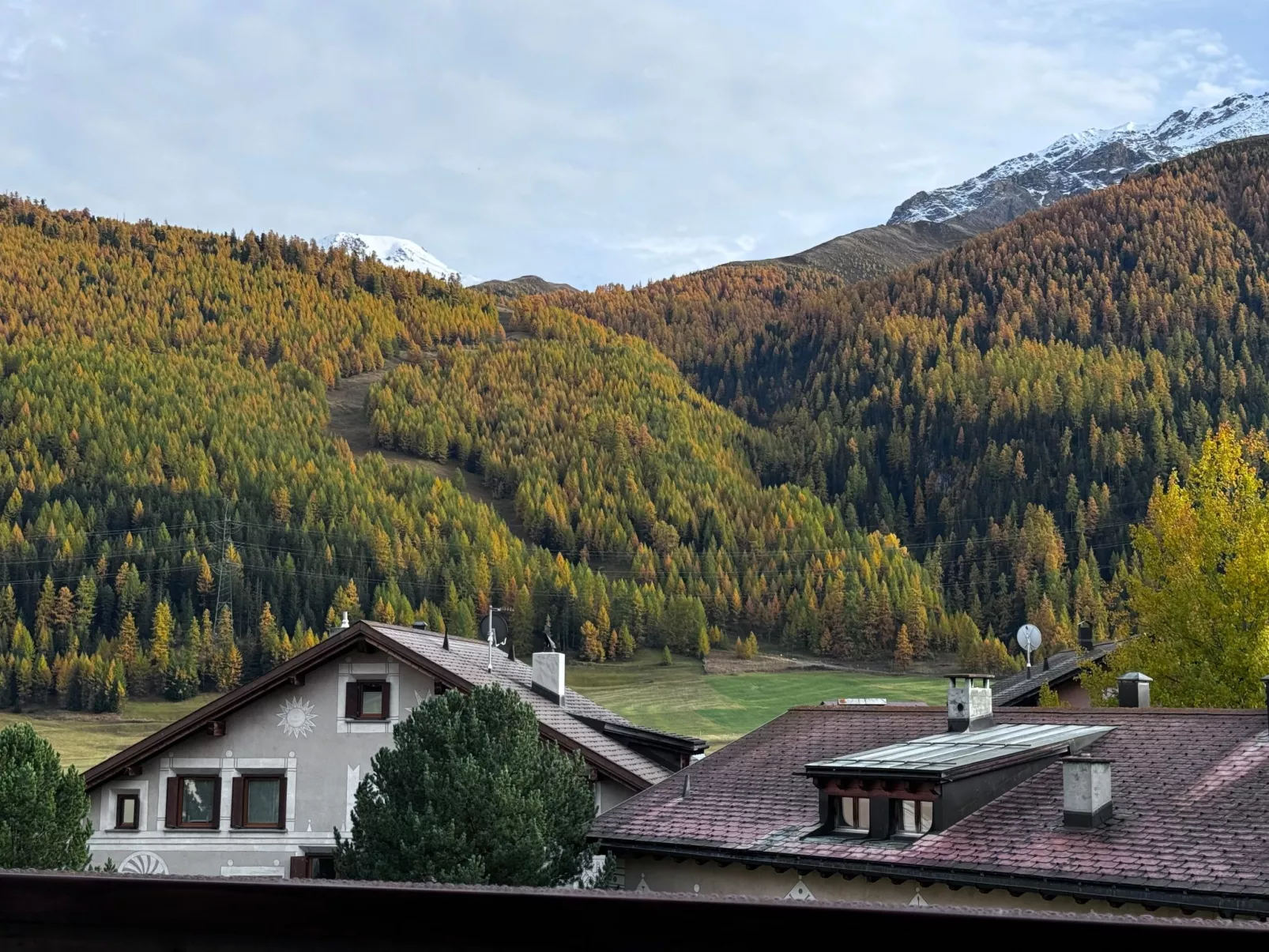 Chesa Blais, 2. OG-Draußen