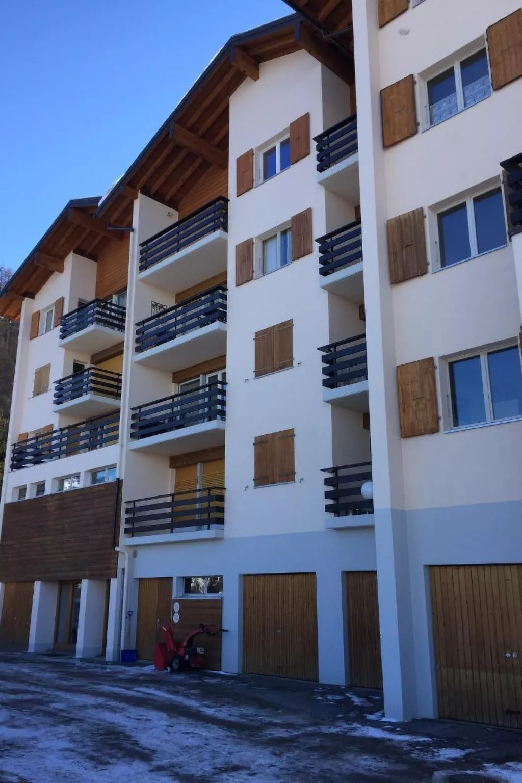 Mont-Fort 14A-Outside