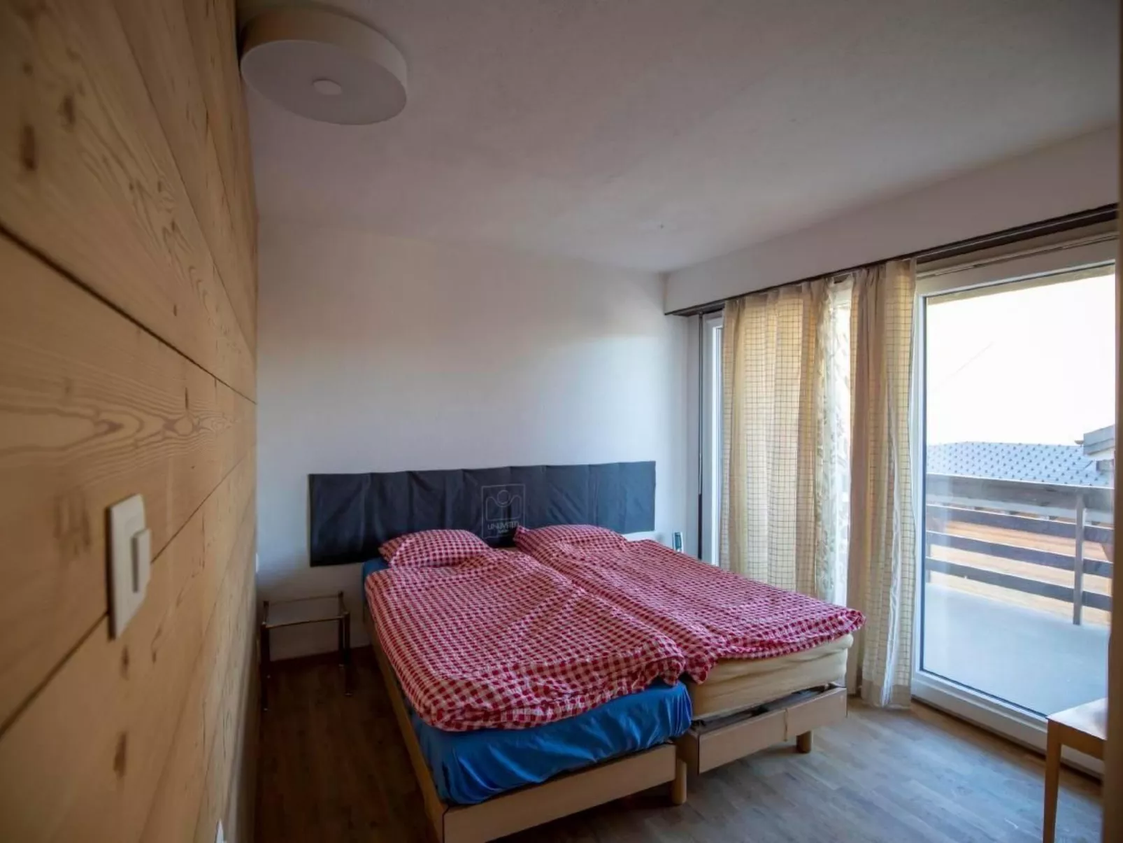 3 Zi FeWo App 23. Le Miroi an Skipiste-Drinnen