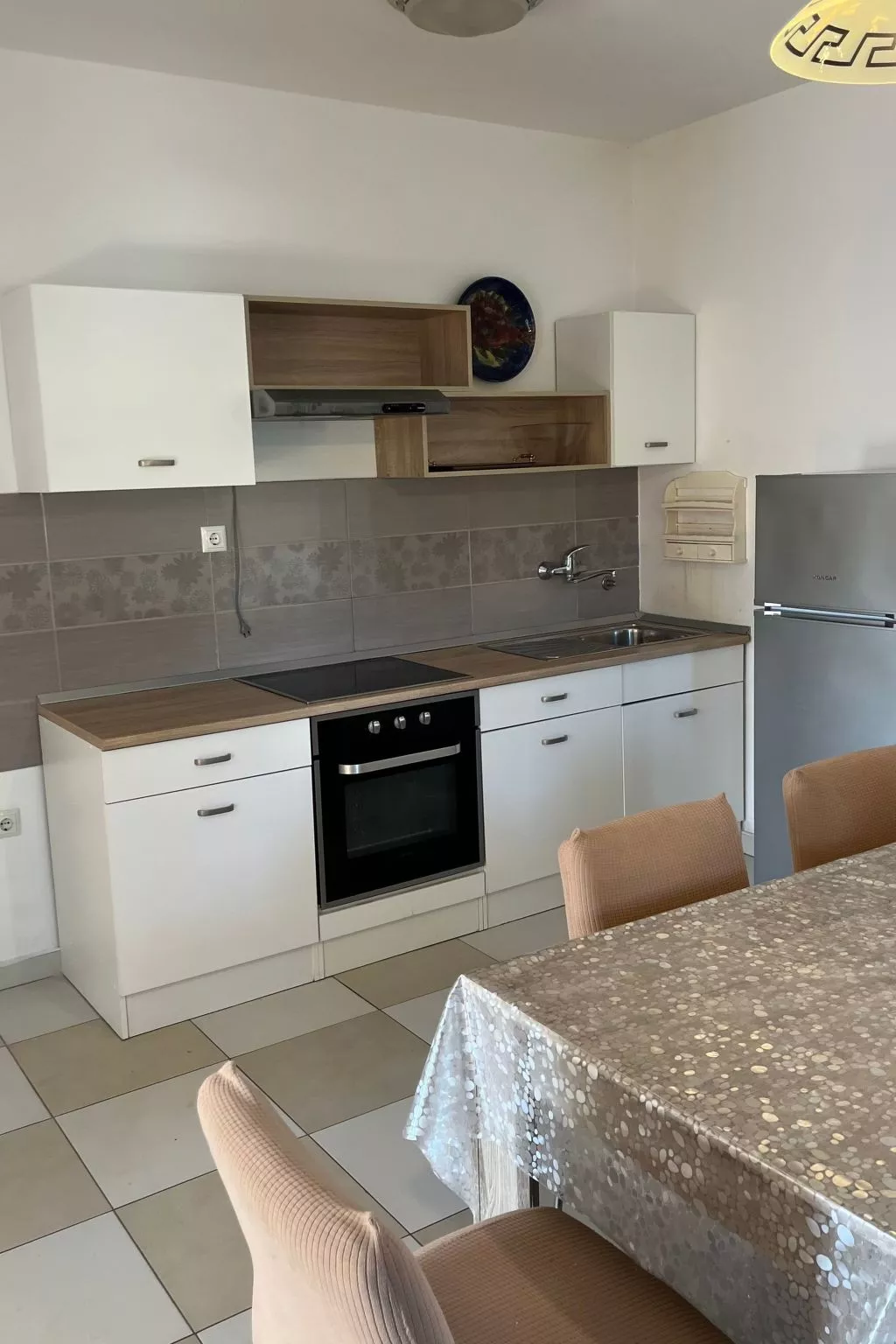 Für sechs Personen-Drinnen