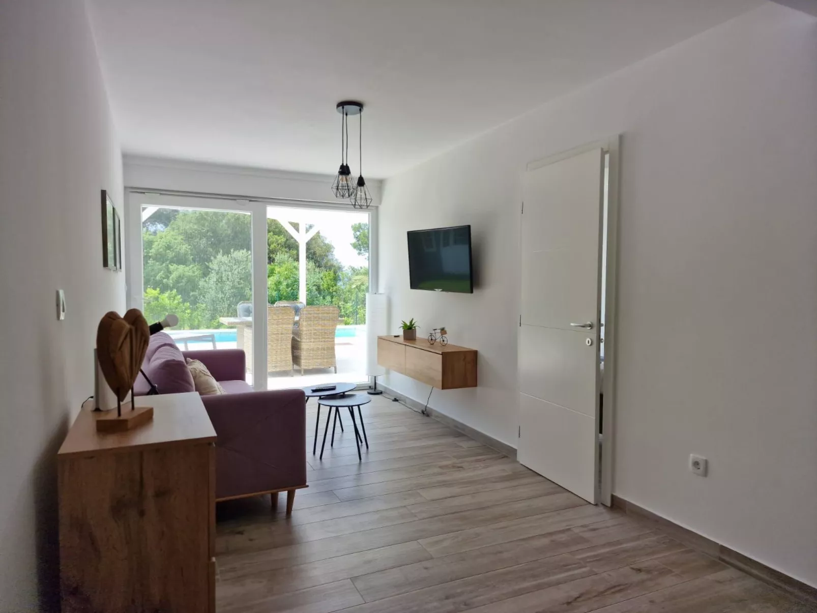 Großes Ferienhaus zur alleinigen Nutzung mit Pool-Inside