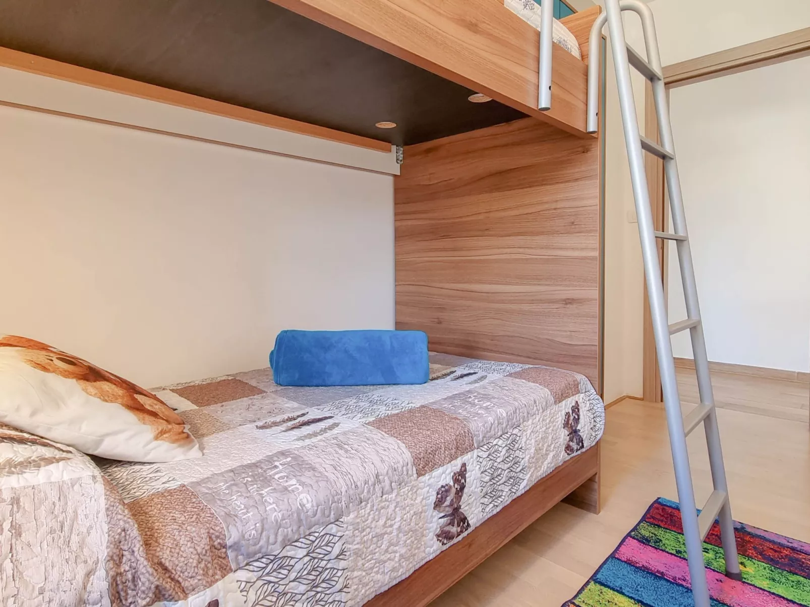 Antonio - Apartment mit Terrasse für 4-5 Personen-Drinnen