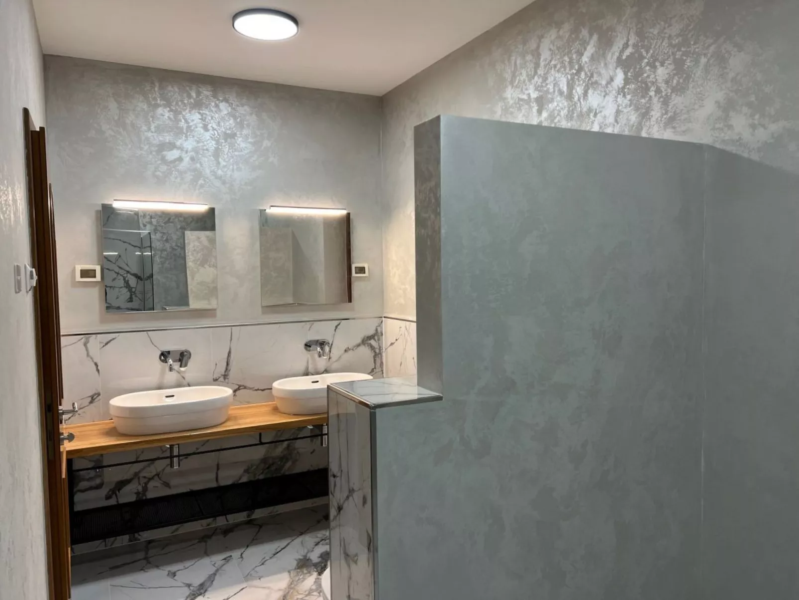 Schöne Ferienvilla Morena mit Pool-Dedans