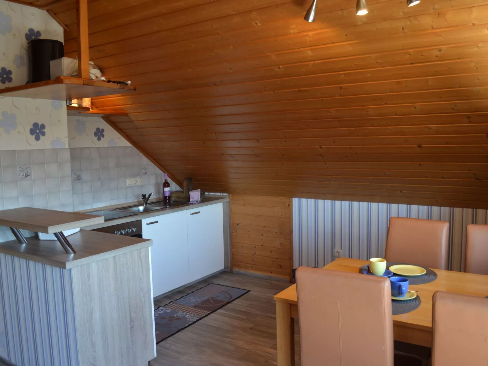 Tolle Wohnung in Hilders mit Eigenem Balkon-Dedans