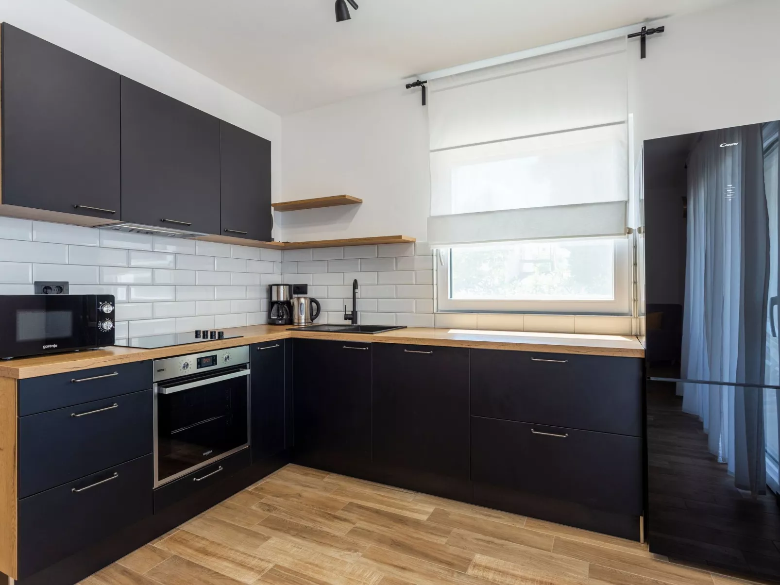 Modernes Ferienhaus in Strandnähe-Drinnen