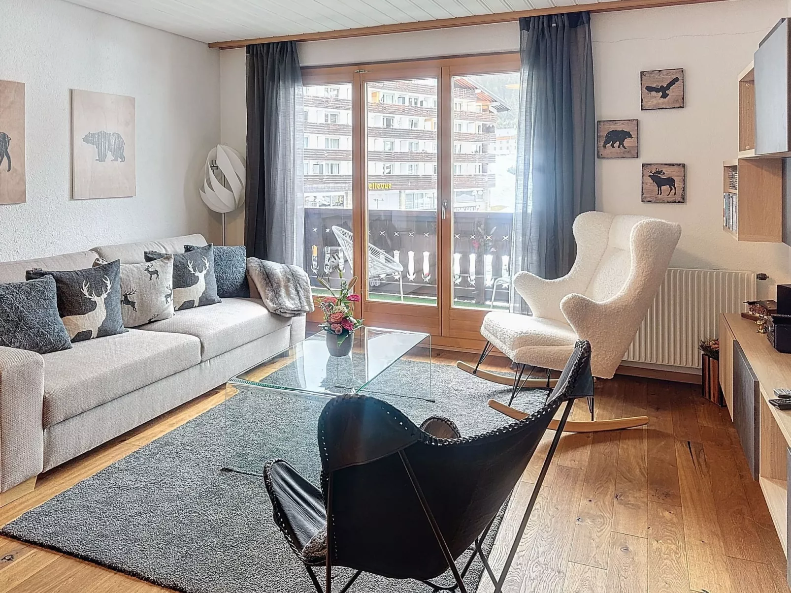 Morgins 6P, Ski-in Ski-out, Parkplatz, zentral, WiFI-Inside