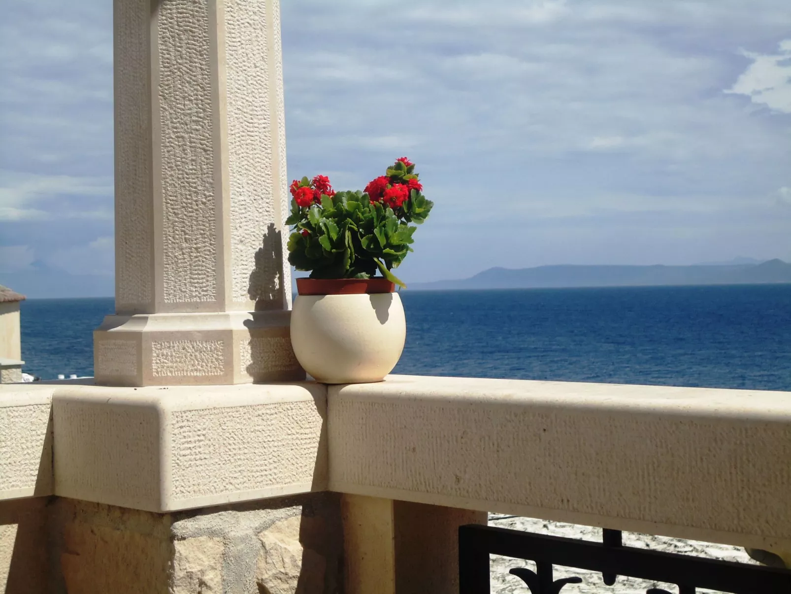 Exklusive Wohnung in Bol mit privatem Parkplatz-Draußen