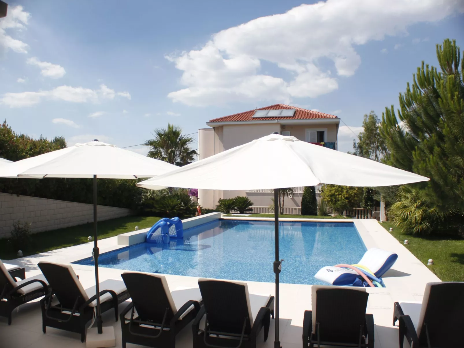 Geräumige Wohnung mit Meerblick vom Sonnenbalkon-Outside