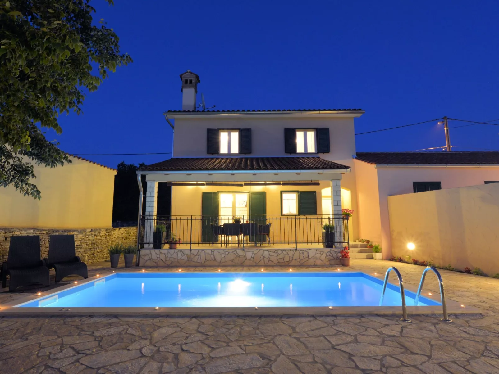 'Villa Grguci' mit eigener Terrasse-Dehors