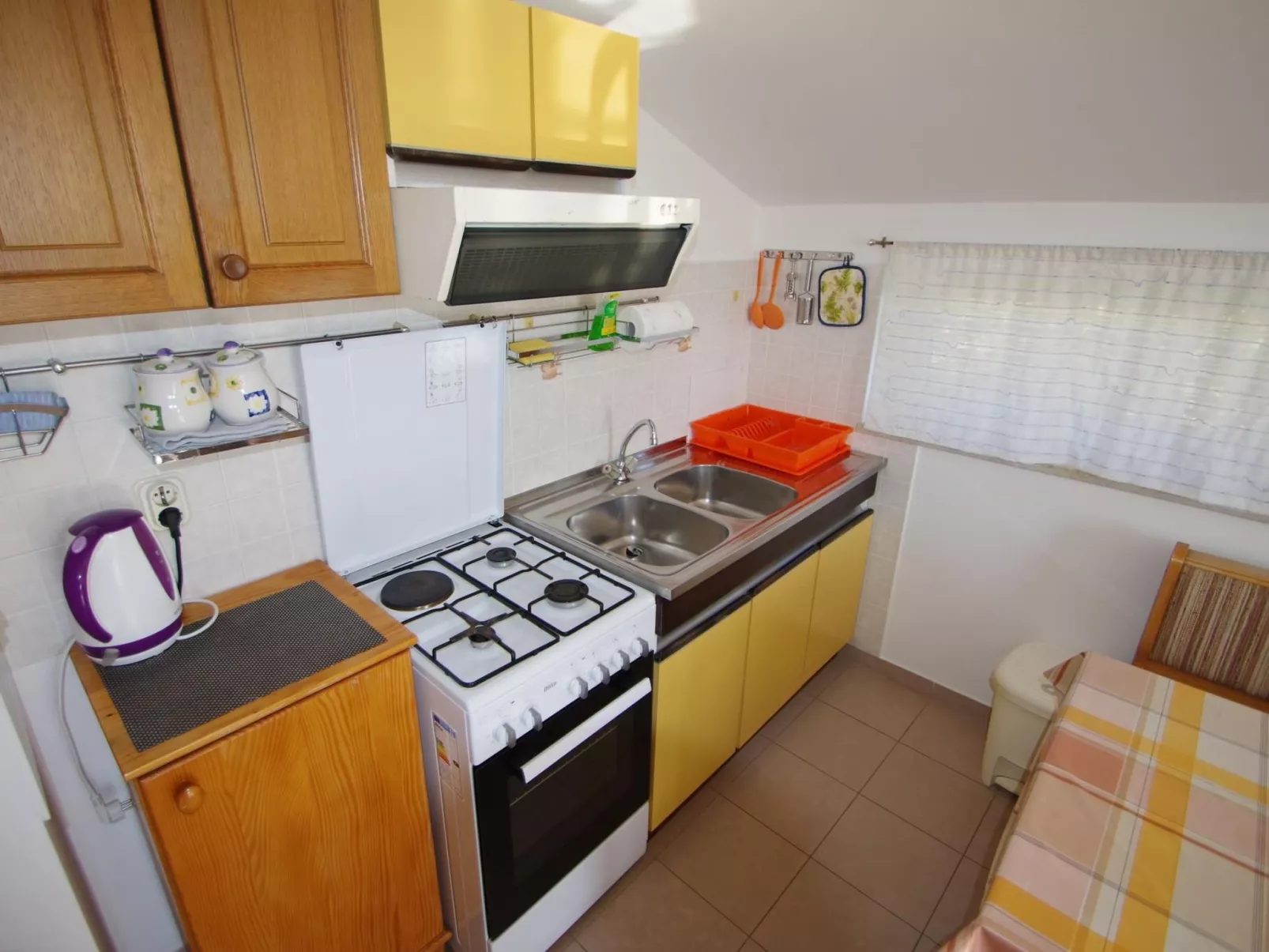 "Krešo" mit Balkon-Drinnen