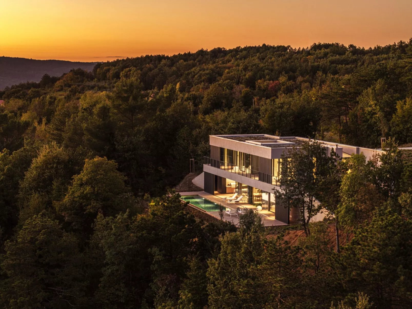 Ferienvilla MIstra mit privatem Pool-Draußen