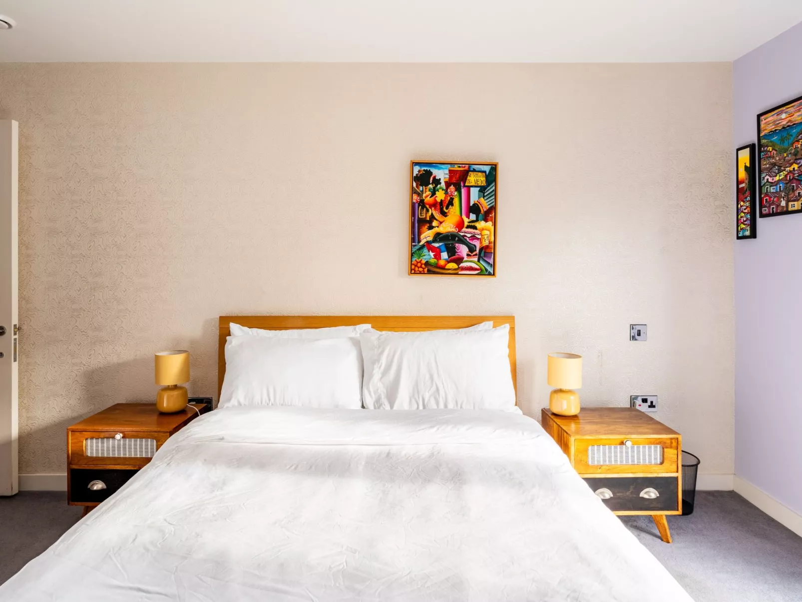 Moderne und stilvolle Wohnung mit eigenem Bad in der Nähe von Notting Hill und-Inside