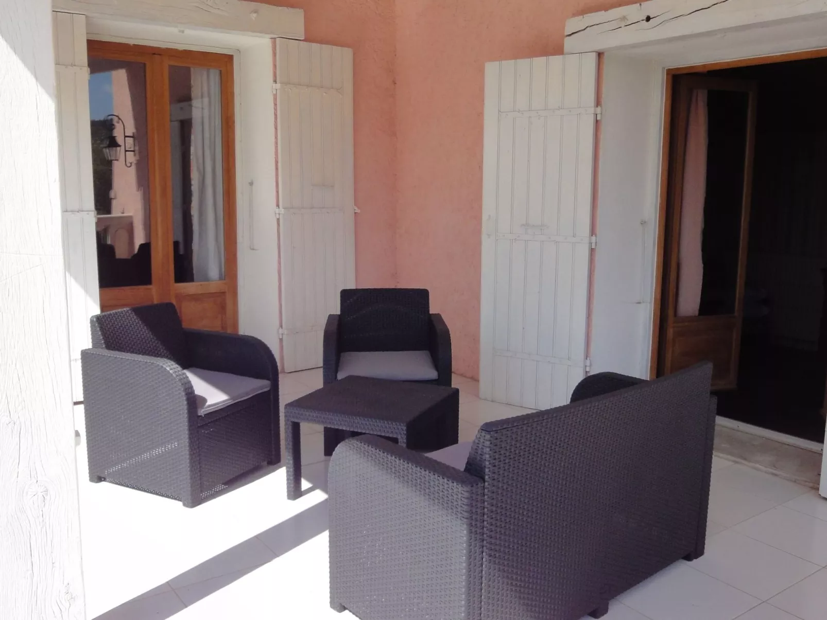 Provençal Privates Schwimmbad, Haustiere willkommen-Dedans