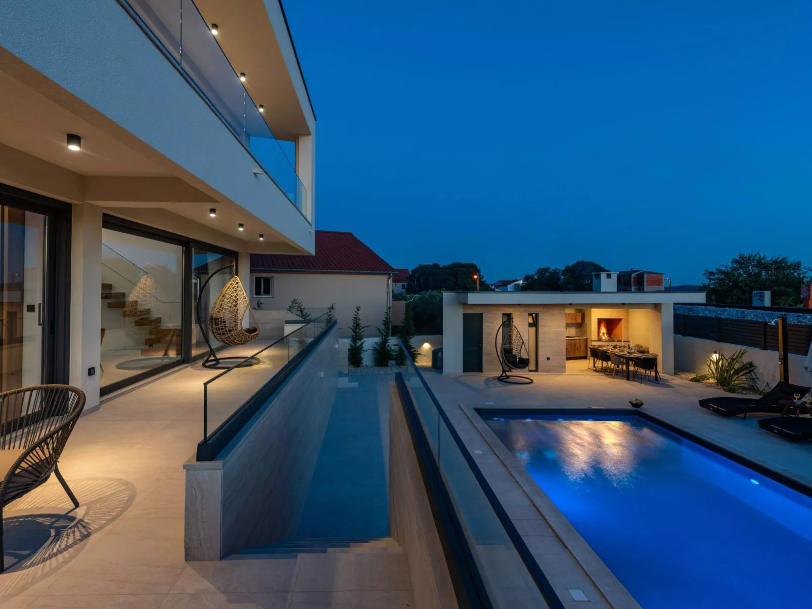 Villa Niksun-Outside