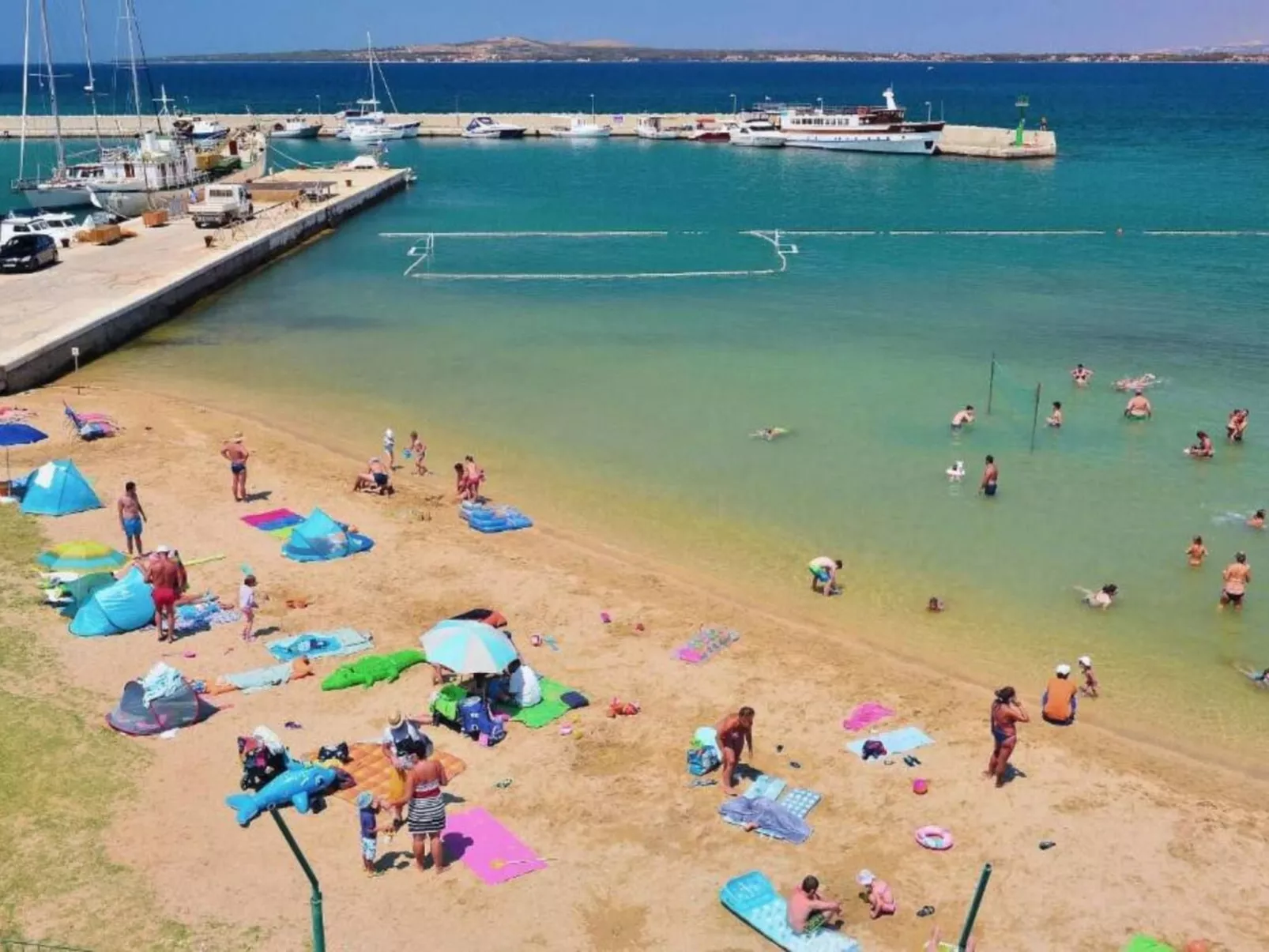 Villa Angelo mit Sauna, Fitnessraum und Pool-Image-tags.info