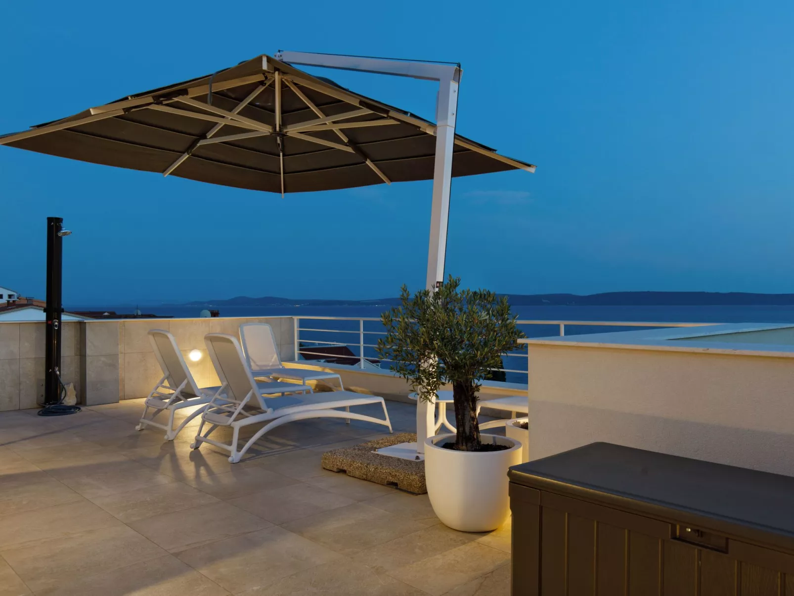 "Villa Anadea" mit Whirlpool-Outside