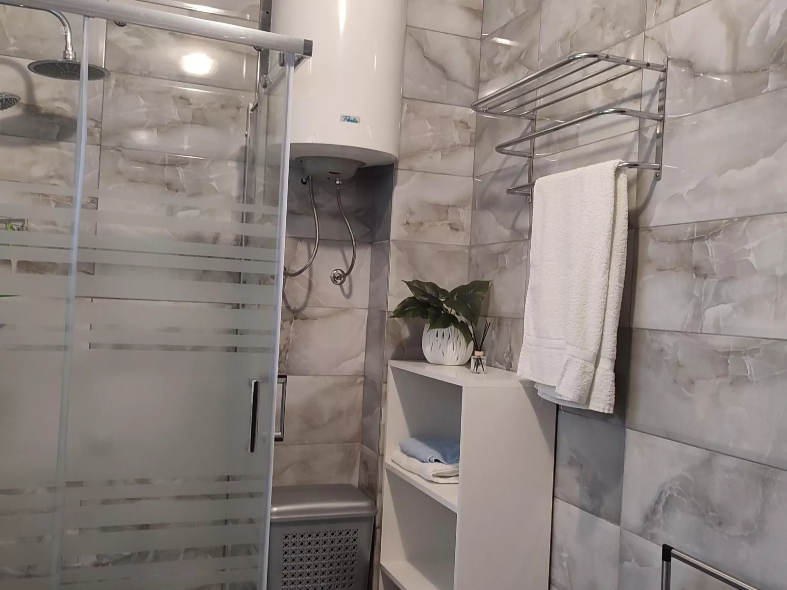 Mit Meerblick-Drinnen