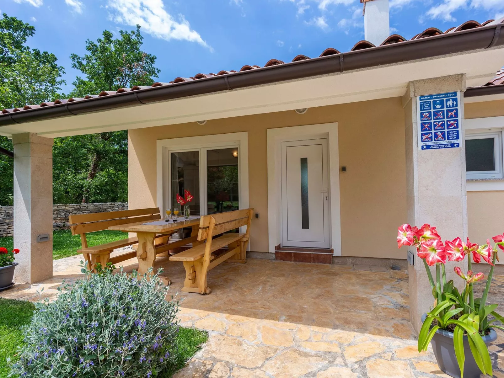 Ferienvilla Darko mit Schwimmbad-Outside