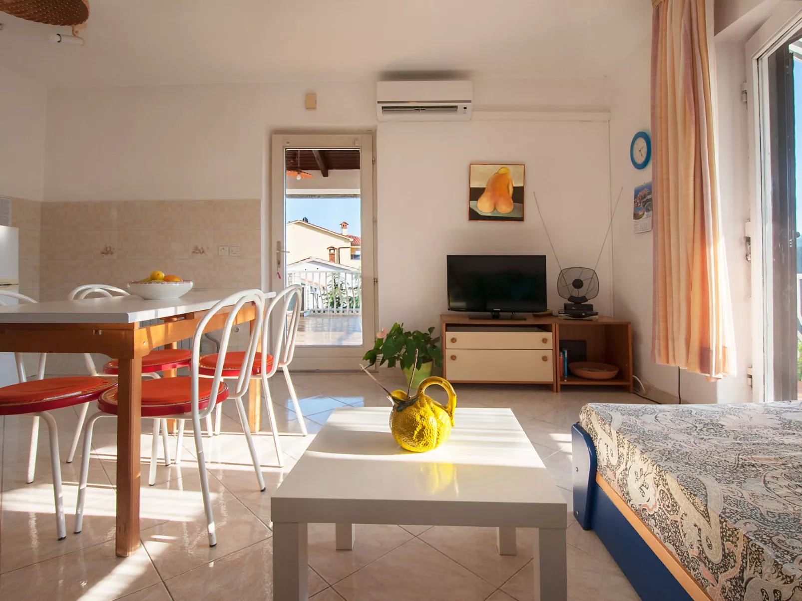 "Sunny View A2L" mit Balkon-Dedans