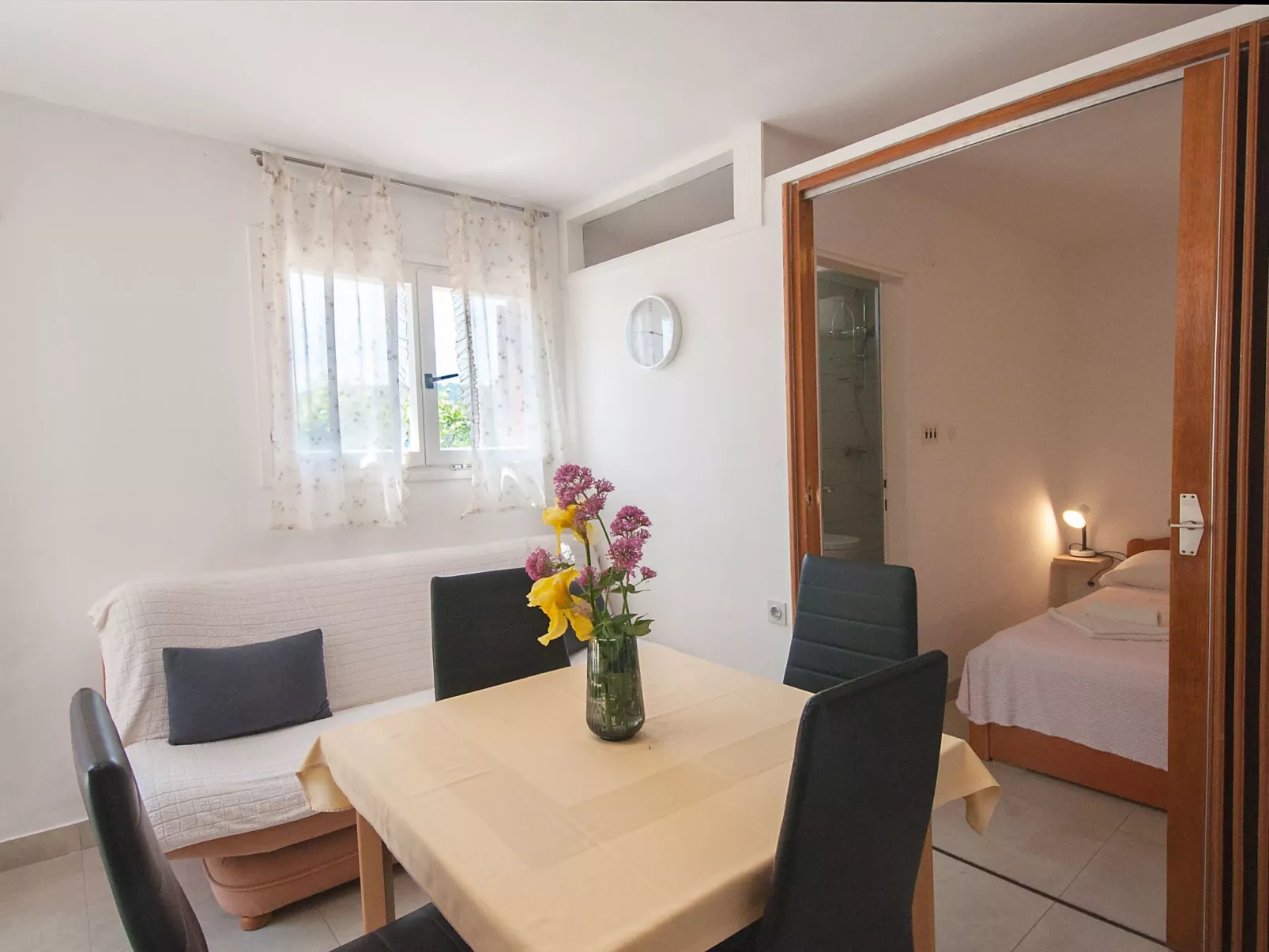 Studio-Wohnung "Olia Studio" mit Terrasse-Dedans