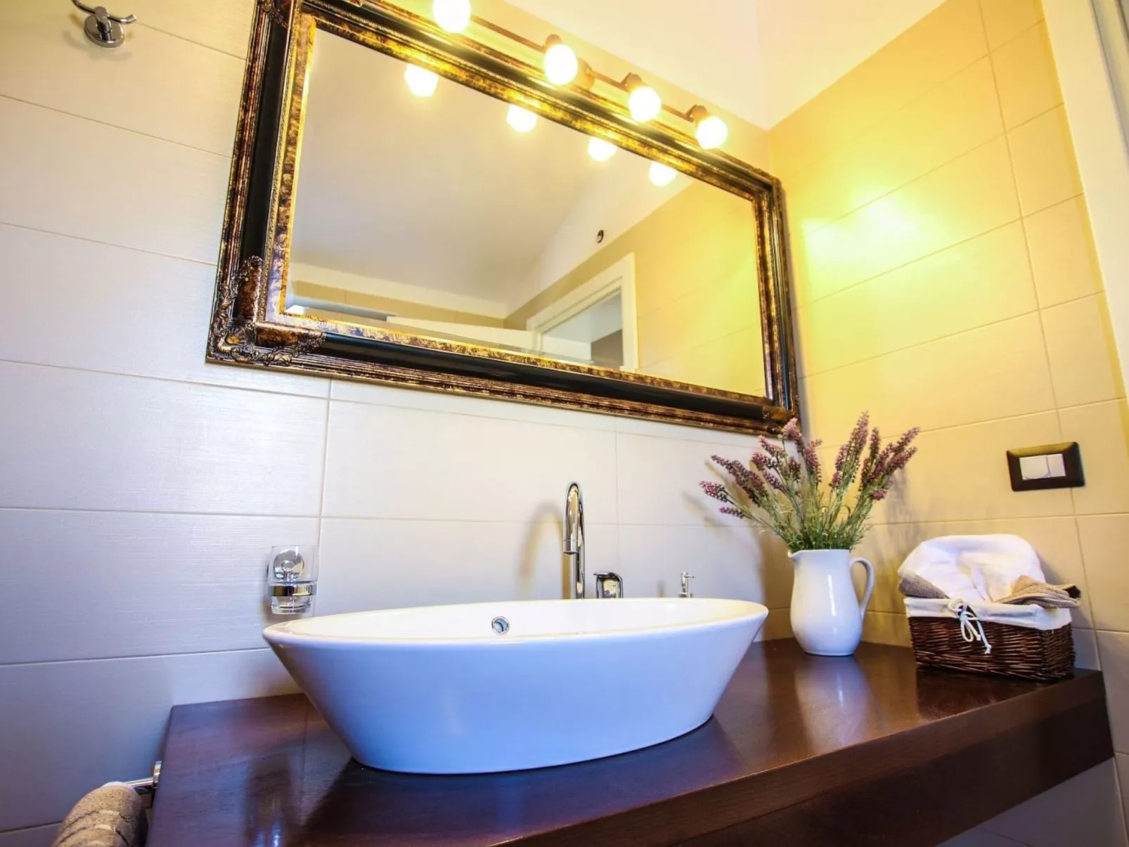 Villa Elizabet-Inside