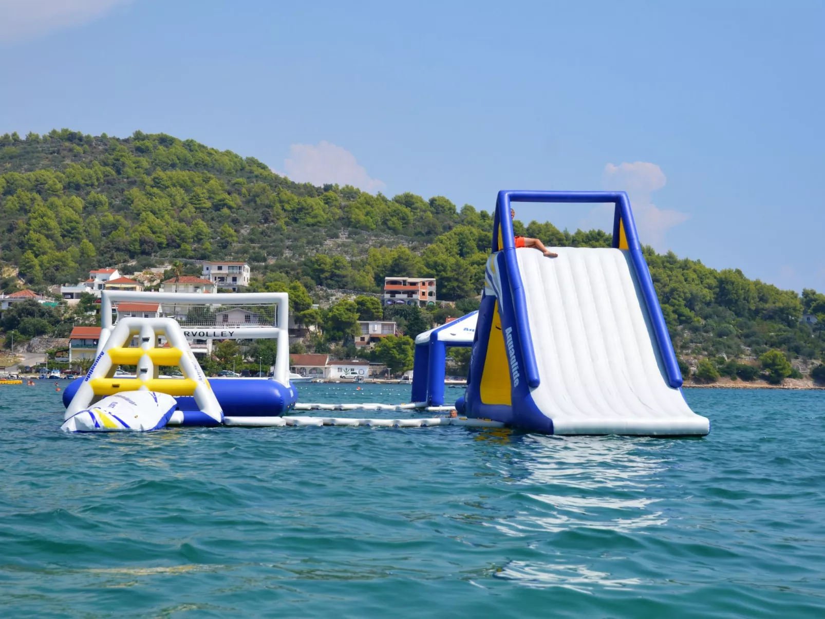 Schöne Wohnung in Poljica mit privatem Parkplatz-Outside