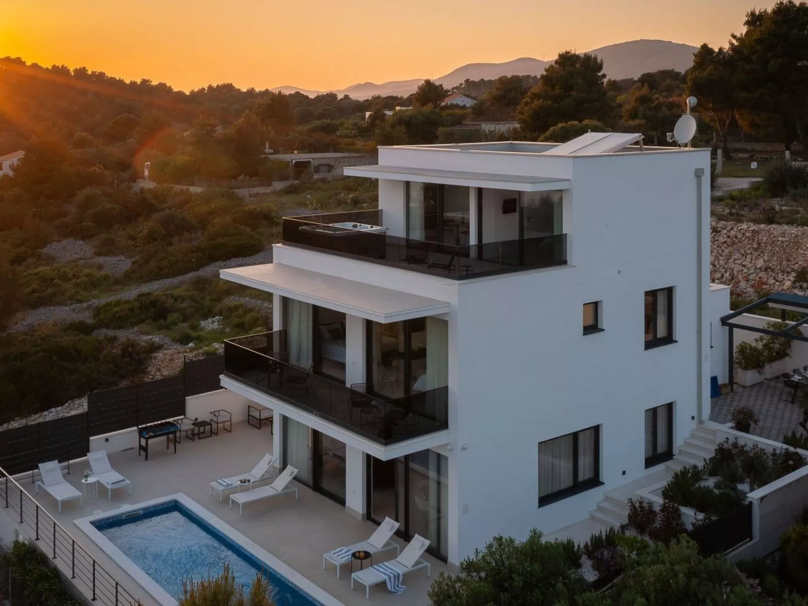 Villa Island Gem-Dedans