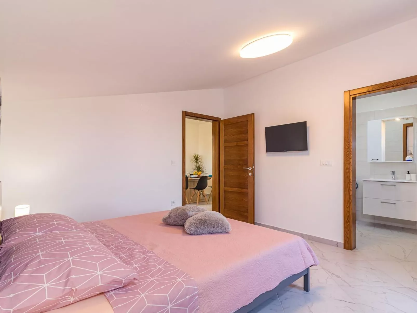 Ferienvilla "Villa Berg" mit privatem Pool-Dedans