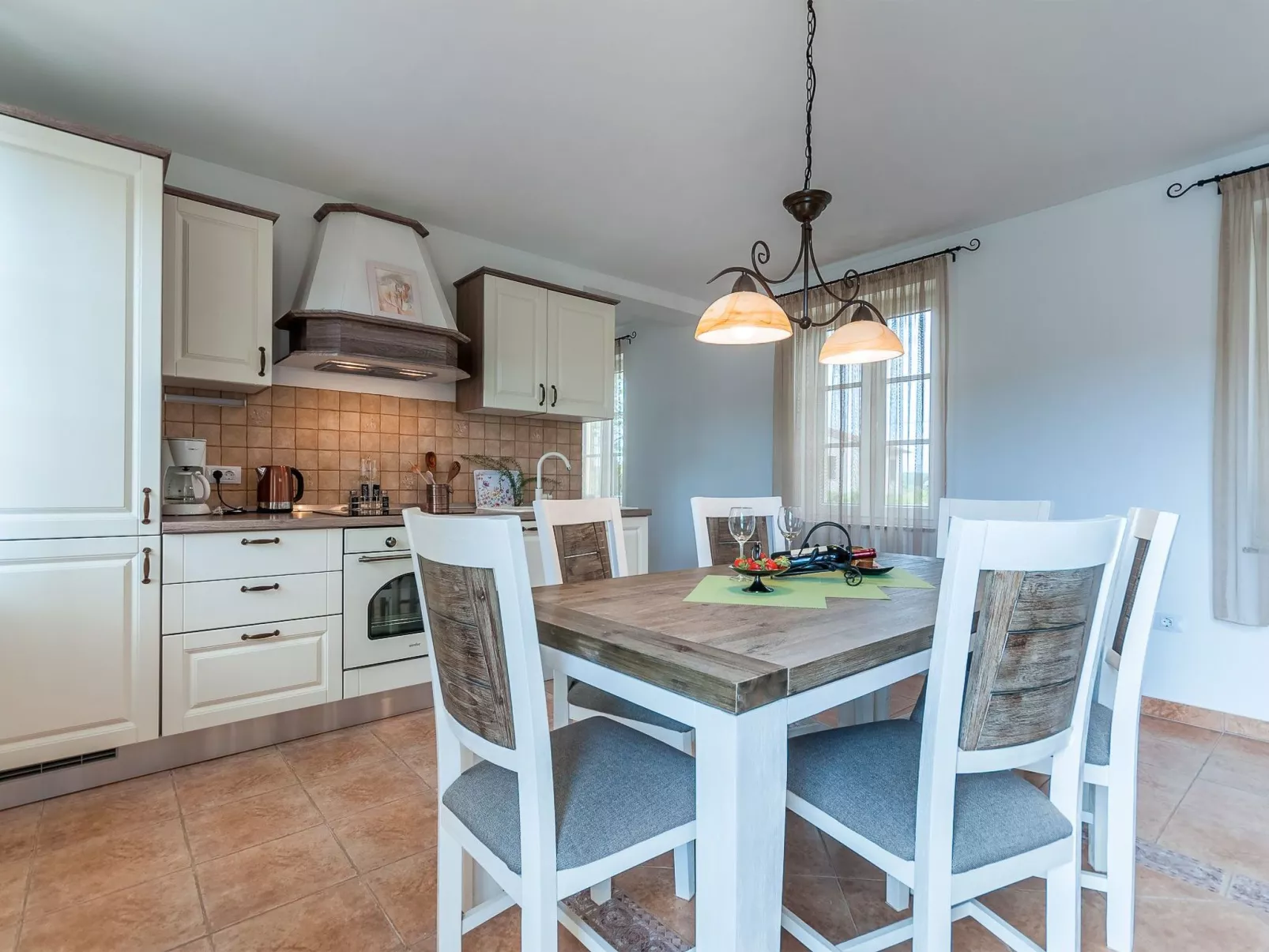 "Jakov"-Image-tags.info