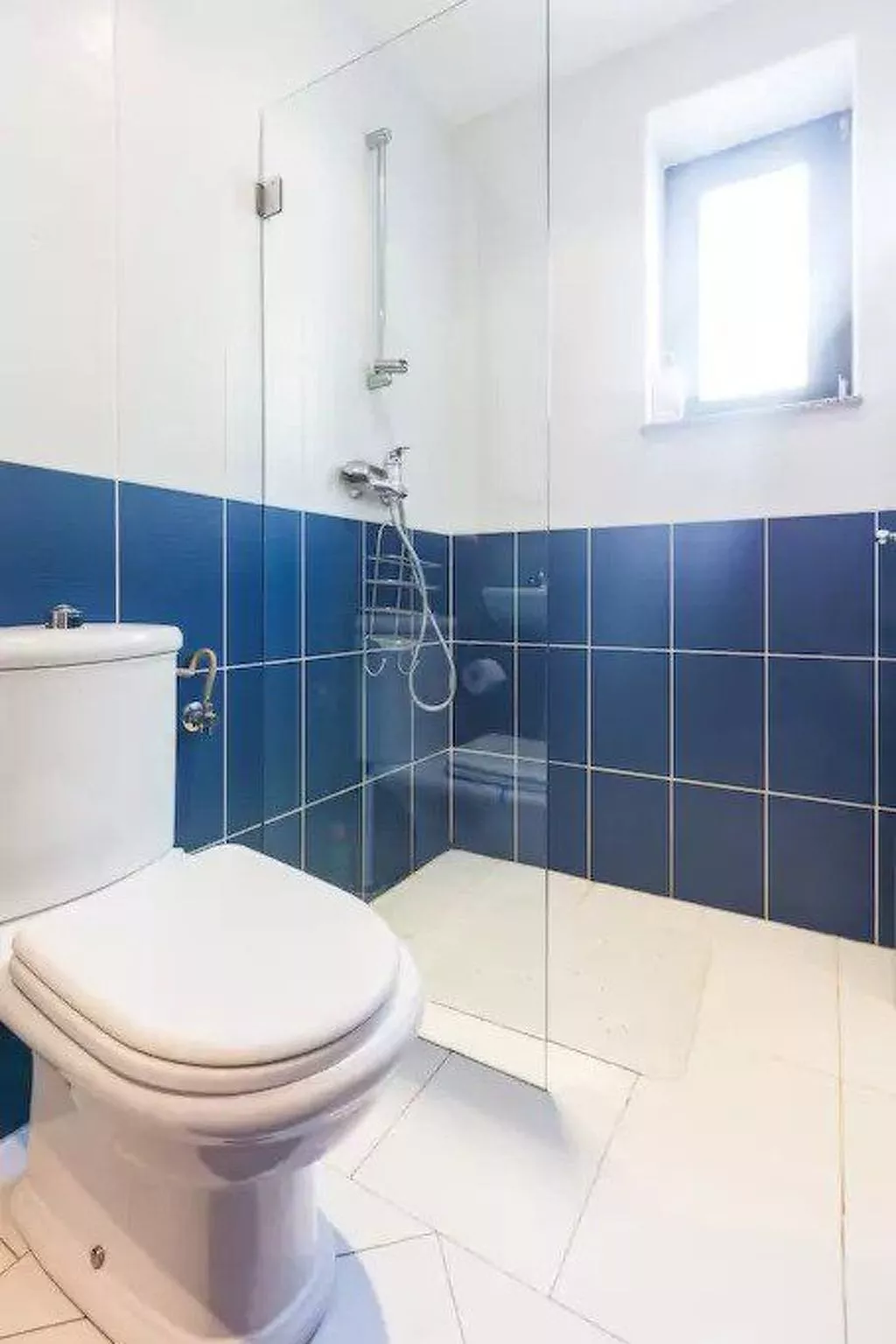 Wohnung mit Blick auf das Wasser-Dedans