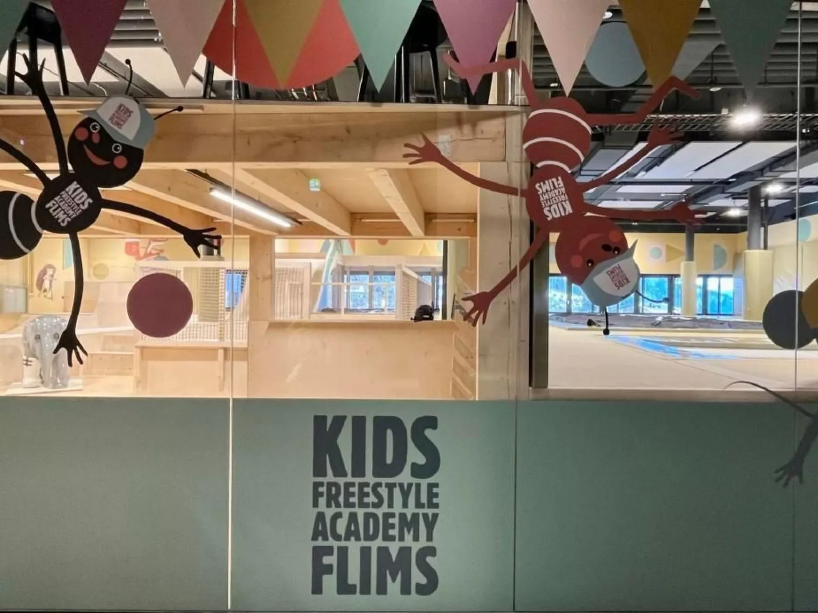 Flims Stenna SELVA direkt bei Bergbahnen Skipiste-Draußen