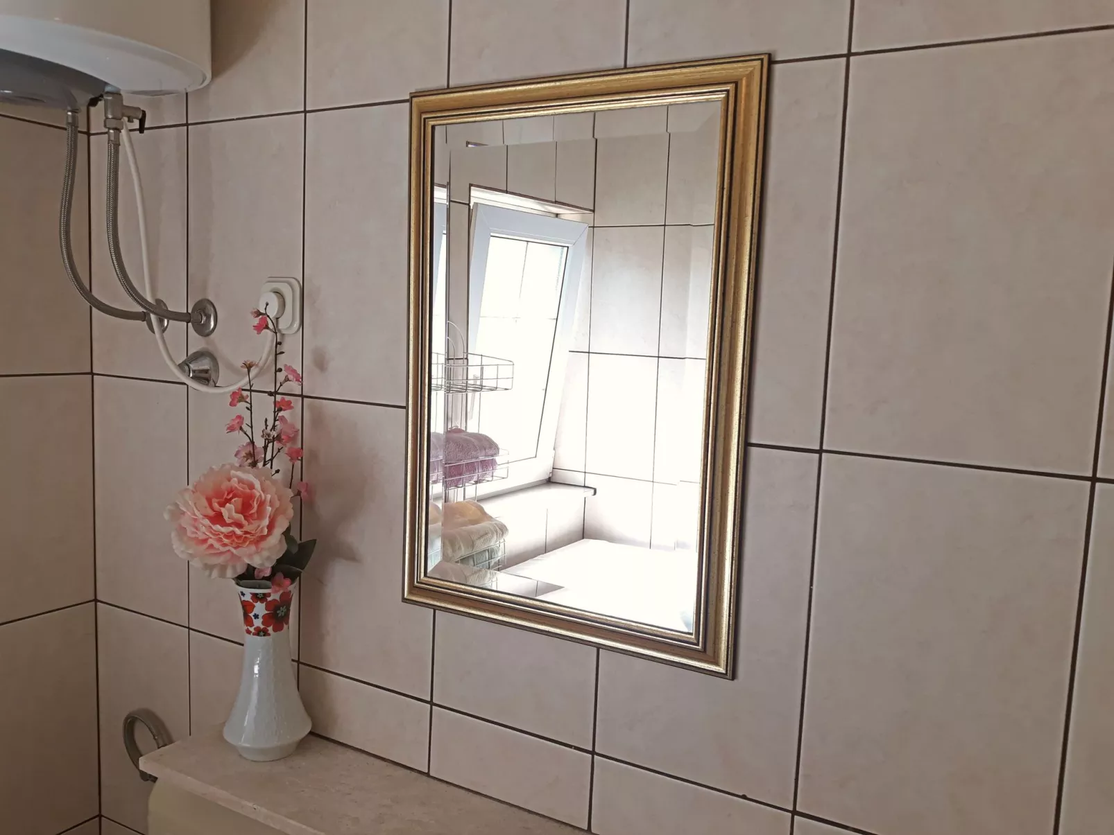 Haus am Wasser mit Blick aufs Wasser-Drinnen