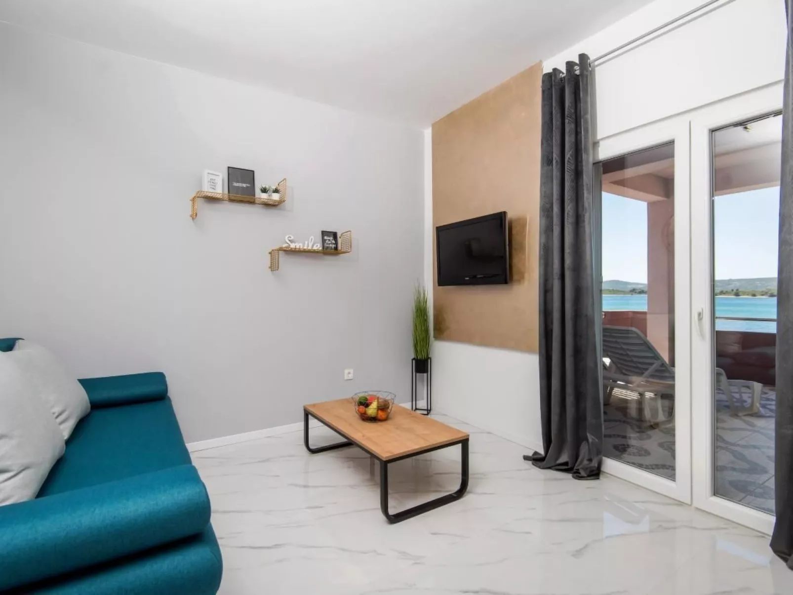 In Turanj mit Grill-Drinnen