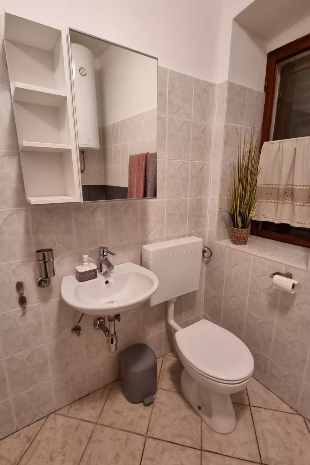 In Zentrumsnähe mit Balkon-Inside