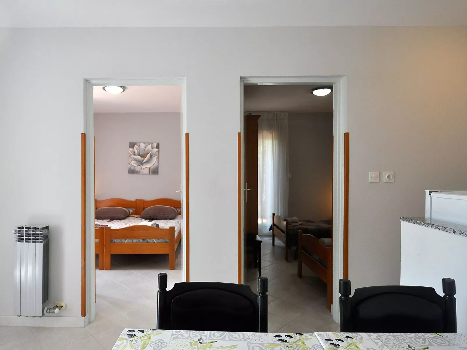 Hübsche Wohnung mit teilweisem Meerblick, für 4 Personen-Dedans