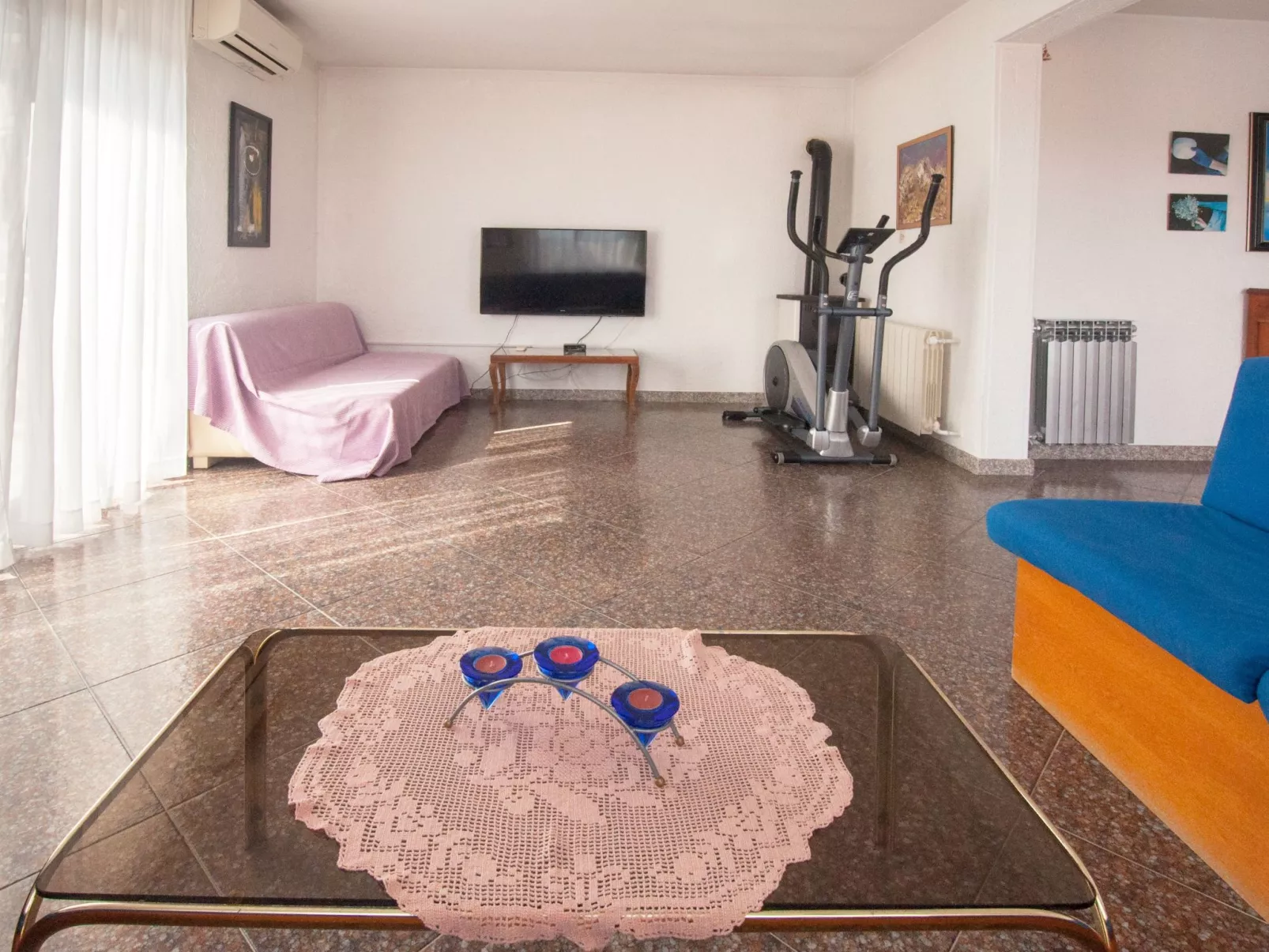 Wohnung Violett für 6 Personen-Dedans