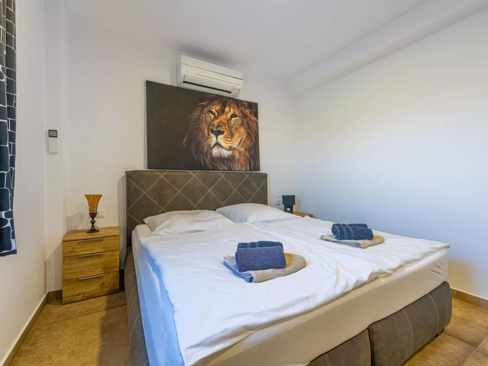 Villa Suzanne-Inside