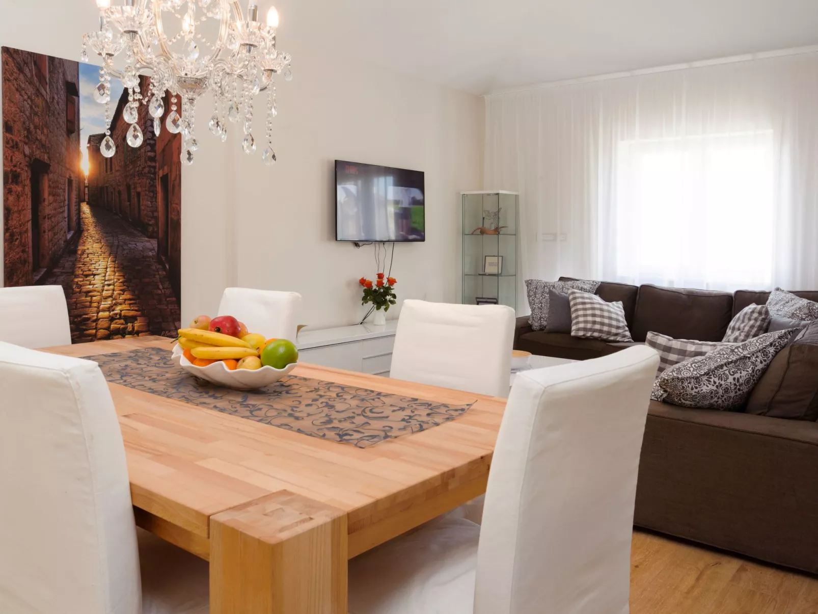 Luxuriöse Steinvilla mit privatem Swimmingpool und herrlichem Meerblick-Dedans