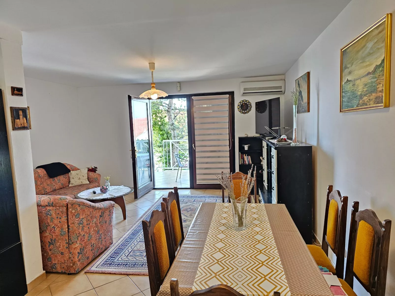 Für 6 Personen in Klenovica-Inside