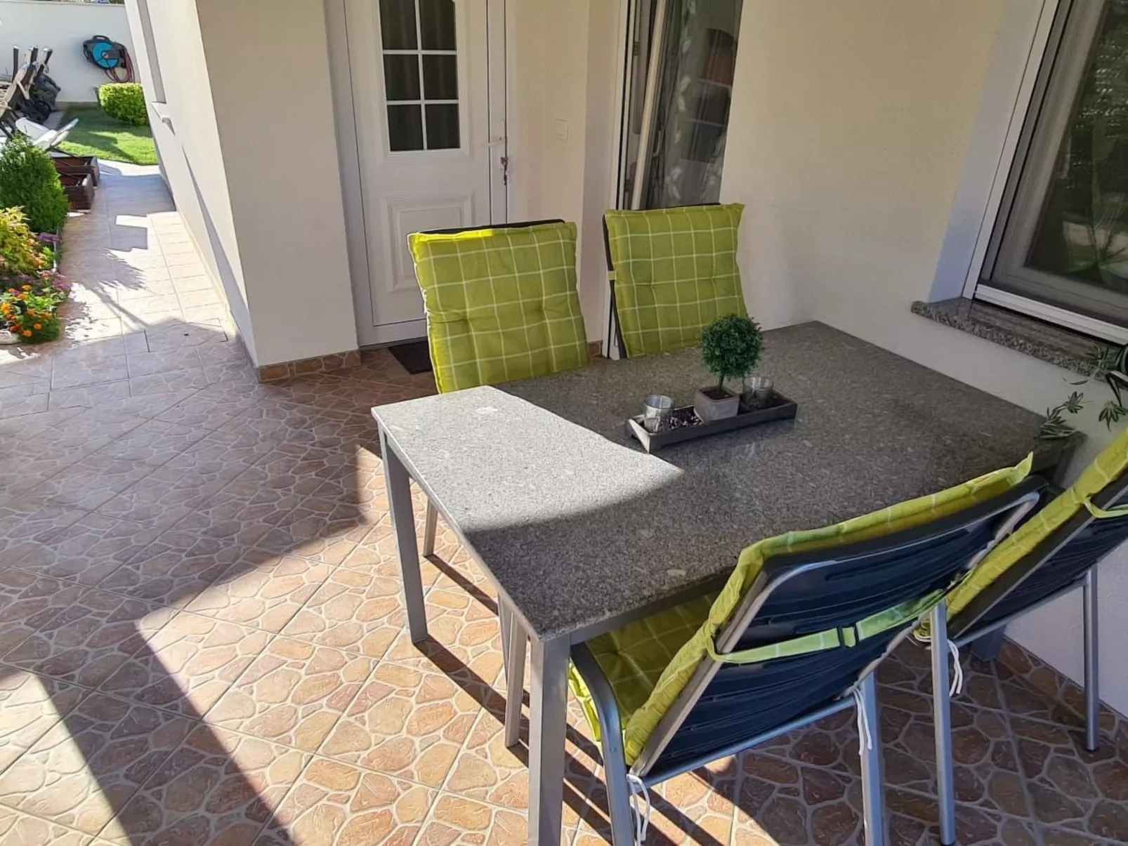 Villa Kasandra-Drinnen