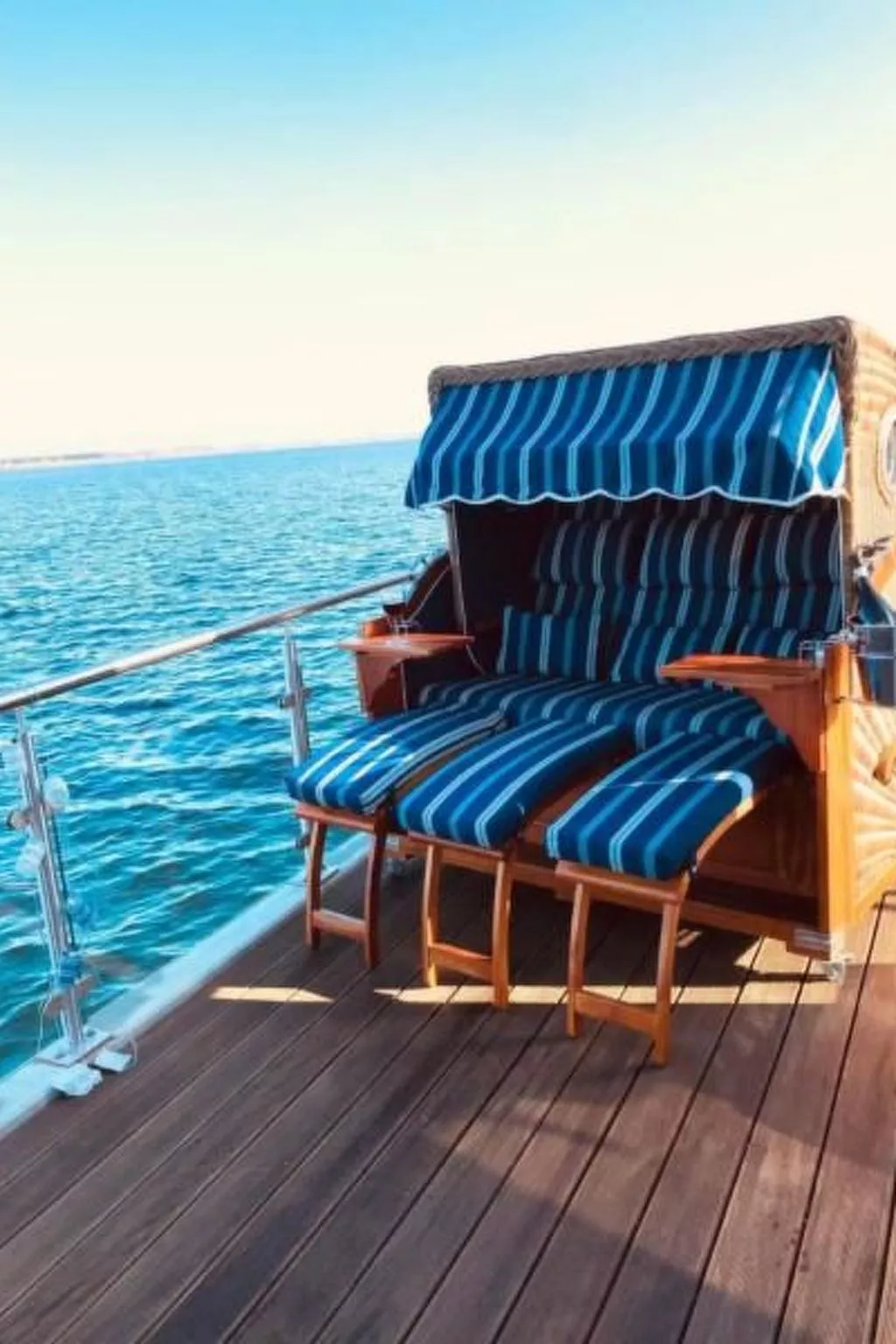 Schwimmendes Haus Elandi