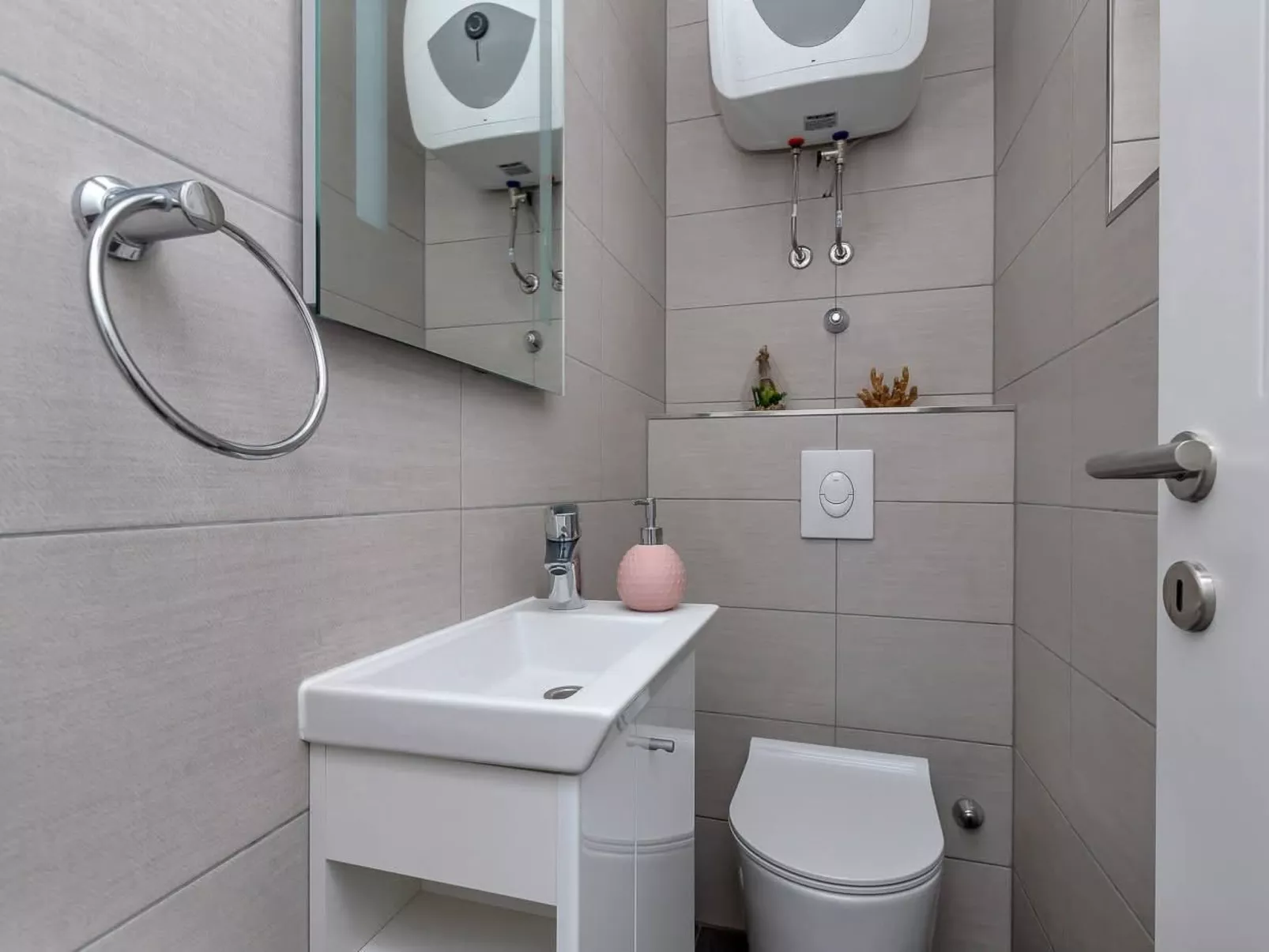 „Villa No Stress“ mit Infinity-Pool