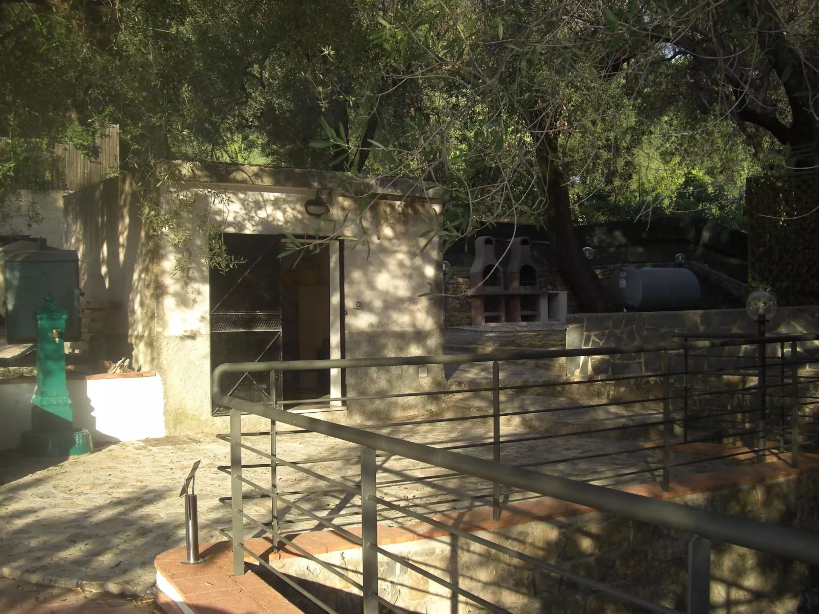 Strandnahe Ferienwohnung mit Garten und Grill - Outside