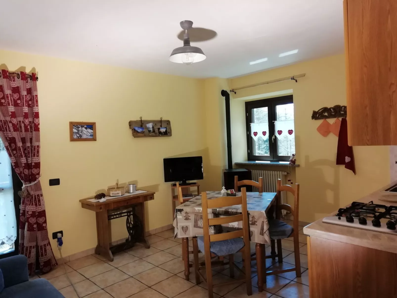 Helle, panoramische Wohnung in den Alpen.-Image-tags.info